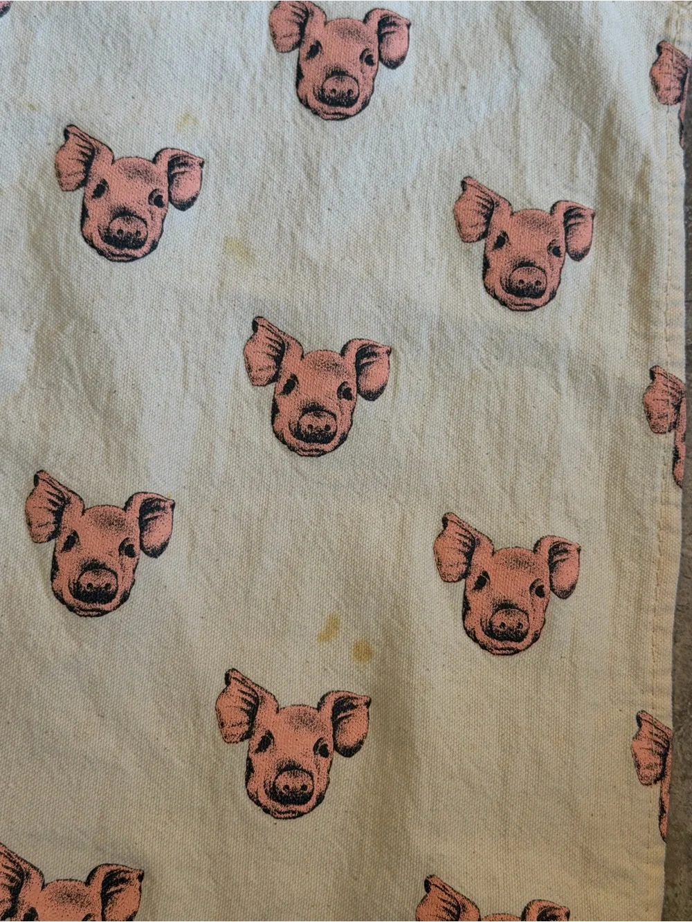 Vintage Cream Apron with Pink Pig Print